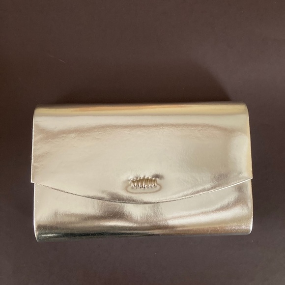 Silver Mettalic Mini Purse - Picture 1 of 7